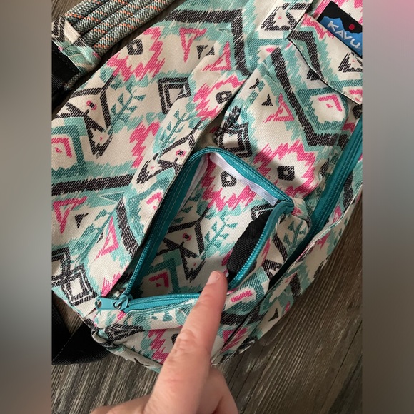 KAVU Rope Sling Crossbody Backpack Geometric Tribal Print - Picture 4 of 9